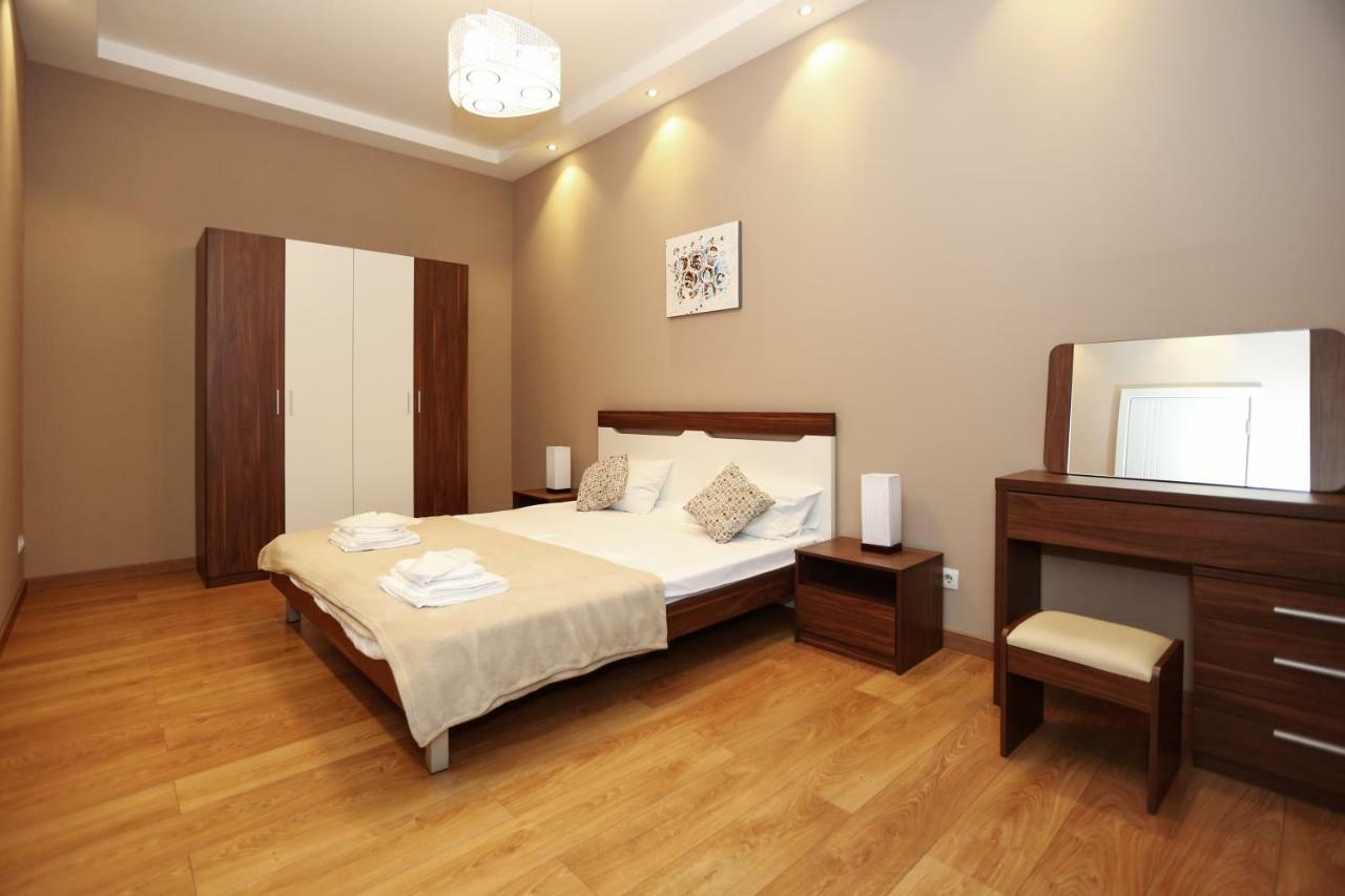 City Center Apartment Tbilisi ภายนอก รูปภาพ